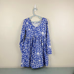 Load image into Gallery viewer, Hanna Andersson Long Sleeve Dress with Pockets Abstract Snowflakes 120 cm 6-7
