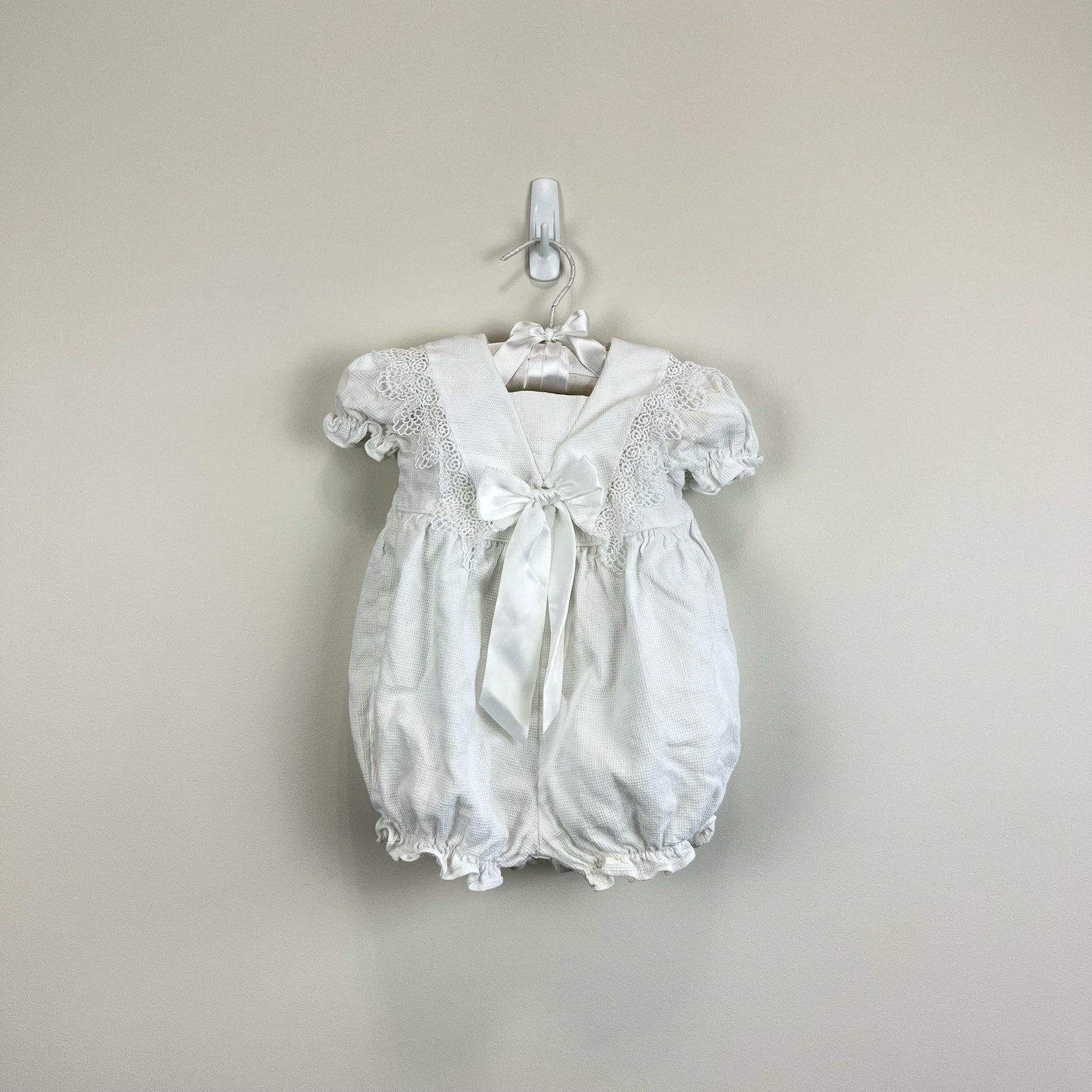 Vintage White Lace Bow Romper 12 Months