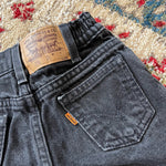 Load image into Gallery viewer, Vintage Levi's 566 Loose Fit Orange Tab Jeans 4T
