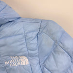 Load image into Gallery viewer, The North Face Girls ThermoBall Hooded Jacket Cornflower Blue M 10
