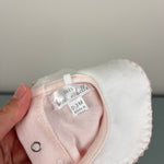 Load image into Gallery viewer, Tres Beau et Belle Pink Floral Footie 0-3 Months
