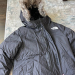 Load image into Gallery viewer, The North Face Girls Arctic Park Black M 10-12

