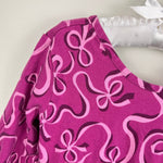 Load image into Gallery viewer, Hanna Andersson Printed Flutter Skater Dress Peek A Bow On Pink Flambe 110 cm 5T
