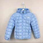 Load image into Gallery viewer, The North Face Girls ThermoBall Hooded Jacket Cornflower Blue M 10
