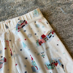 Load image into Gallery viewer, Hanna Andersson Christmas Town Long John Pajamas 90 cm 3T
