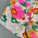 Load image into Gallery viewer, Mini Boden Floral Towelling Shorts 5T
