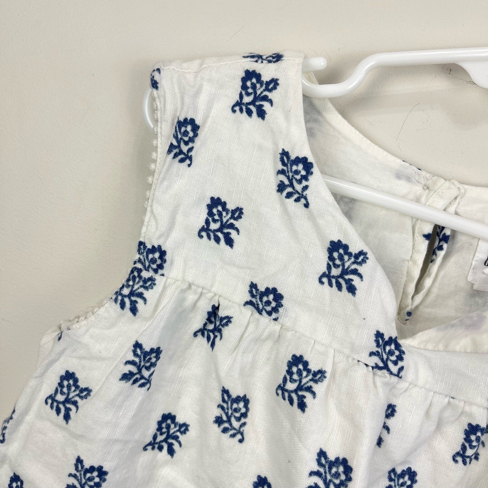 Gap Kids Blue & White Floral Tank Top Medium (8)