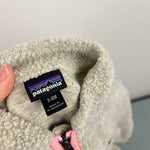Load image into Gallery viewer, Patagonia Infants' Cozy Toasty Jacket White Wash White 3-6 Months
