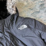 Load image into Gallery viewer, The North Face Girls Arctic Park Black M 10-12
