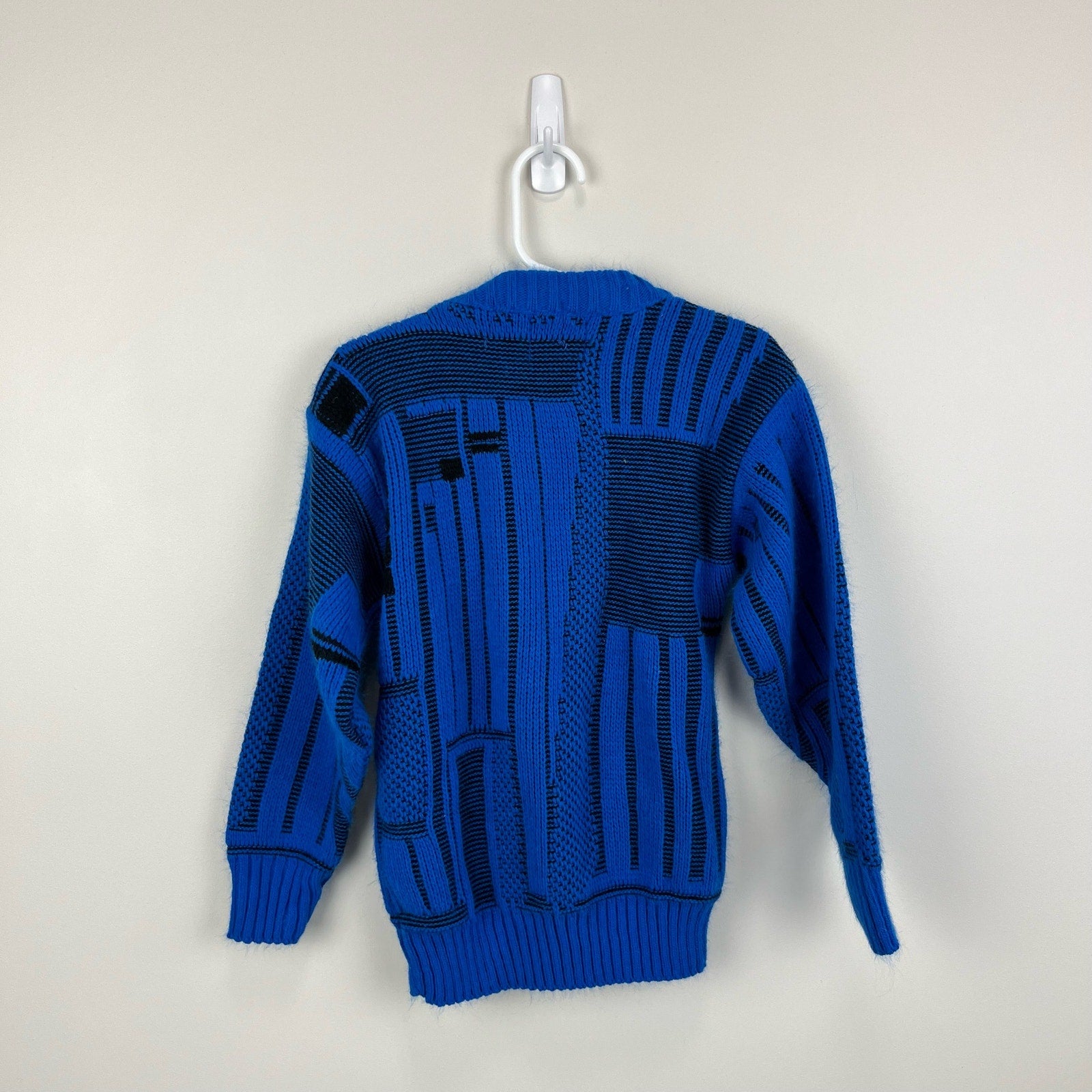 Vintage Barrel Blue Sweater 6 USA