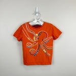 Load image into Gallery viewer, Mini Boden Embroidered T-Shirt Fire Opal Octopus 4-5
