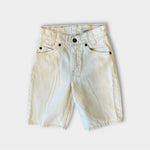 Load image into Gallery viewer, Vintage Levi's Ecru 550 Relaxed Fit Slim Orange Tab Jean Shorts 8
