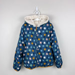 Load image into Gallery viewer, Hanna Andersson 7 Days a Week Reversible Jacket School Blue 120 cm 6-7
