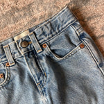 Load image into Gallery viewer, Vintage Gap Everyday Fit Blue Jeans 5T

