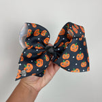 Load image into Gallery viewer, JoJo Halloween Pumpkin Hair Bow
