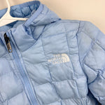 Load image into Gallery viewer, The North Face Girls ThermoBall Hooded Jacket Cornflower Blue M 10
