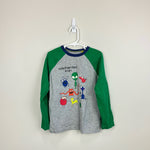 Load image into Gallery viewer, Mini Boden Glowing Space Raglan T-shirt Grey Marl/Green Aliens 6-7
