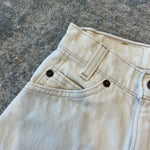 Load image into Gallery viewer, Vintage Levi's Ecru 550 Relaxed Fit Slim Orange Tab Jean Shorts 8
