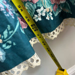 Load image into Gallery viewer, Vintage Daisy Kingdom Green Velvet Floral Holiday Dress 10
