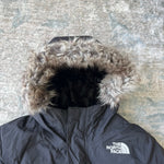 Load image into Gallery viewer, The North Face Girls Arctic Park Black M 10-12

