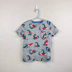 Load image into Gallery viewer, Mini Boden Crocodile Surf Short Sleeve Gray T-Shirt 5-6
