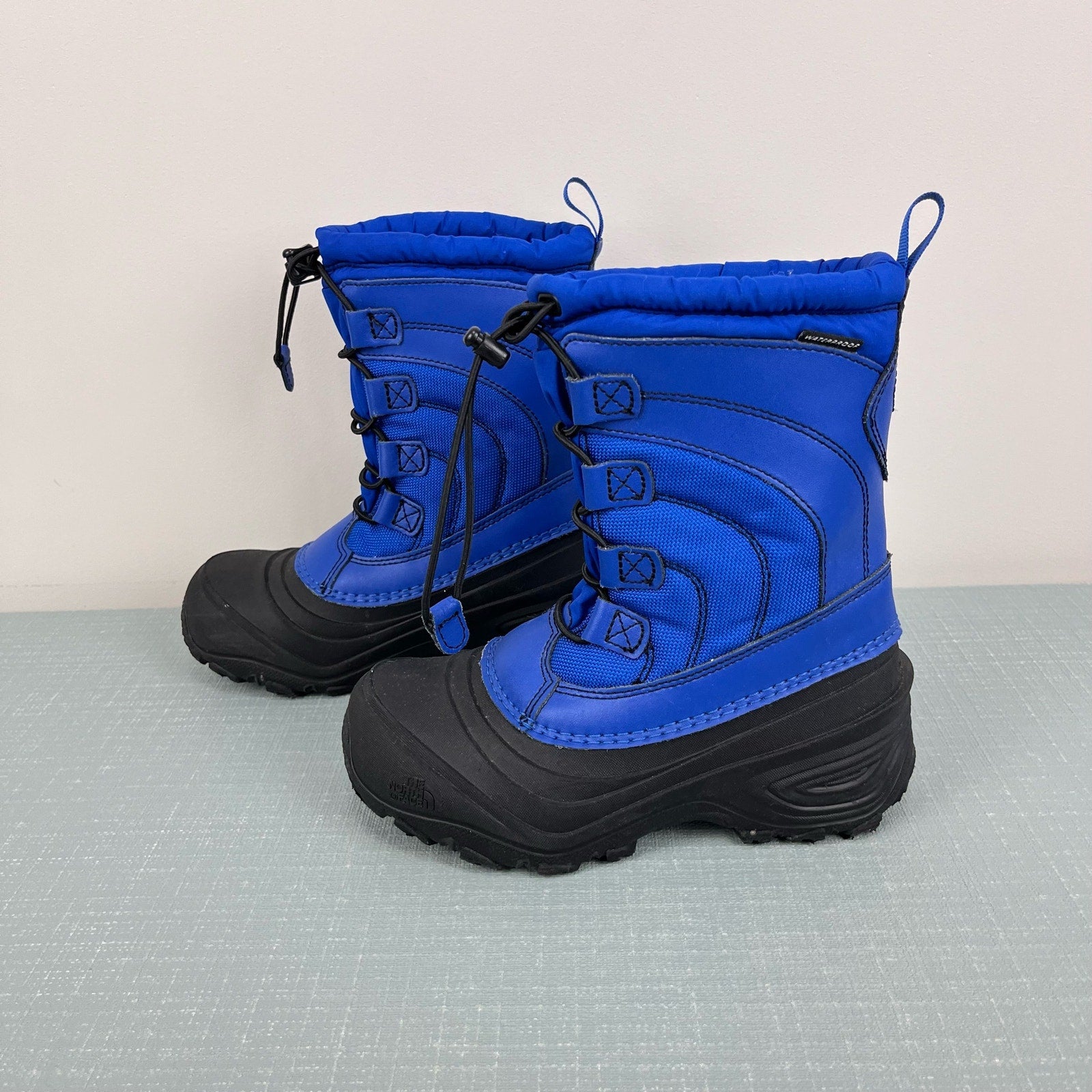 The North Face Alpenglow Waterproof Boots 1