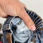 Load image into Gallery viewer, Vintage Levi's 566 Loose Fit Orange Tab Jeans 2T
