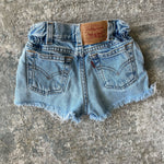 Load image into Gallery viewer, Vintage Levi's Cinched Waist Cut Off Blue Jean Shorts 6
