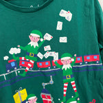 Load image into Gallery viewer, Mini Boden Christmas Deliveries T-Shirt Highland Green Elf Factory 5-6
