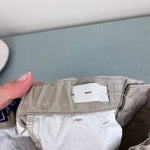 Load image into Gallery viewer, Vineyard Vines Boys' Flag Whale Embroidered Breaker Shorts 4T
