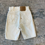 Load image into Gallery viewer, Vintage Levi's Ecru 550 Relaxed Fit Slim Orange Tab Jean Shorts 8
