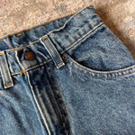Load image into Gallery viewer, Vintage Levi's 505 Classic Fit Slim Orange Tab Blue Jeans 10 USA
