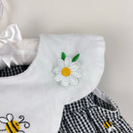 Load image into Gallery viewer, Vintage Samara Seersucker Bumblebee Flower Dress 24 Months
