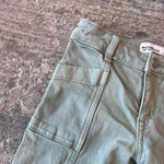 Load image into Gallery viewer, Abercrombie Kids High Rise Wide Leg Cargo Jeans 7/8 Long
