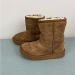 Load image into Gallery viewer, Ugg Classic Chestnut Boot 11
