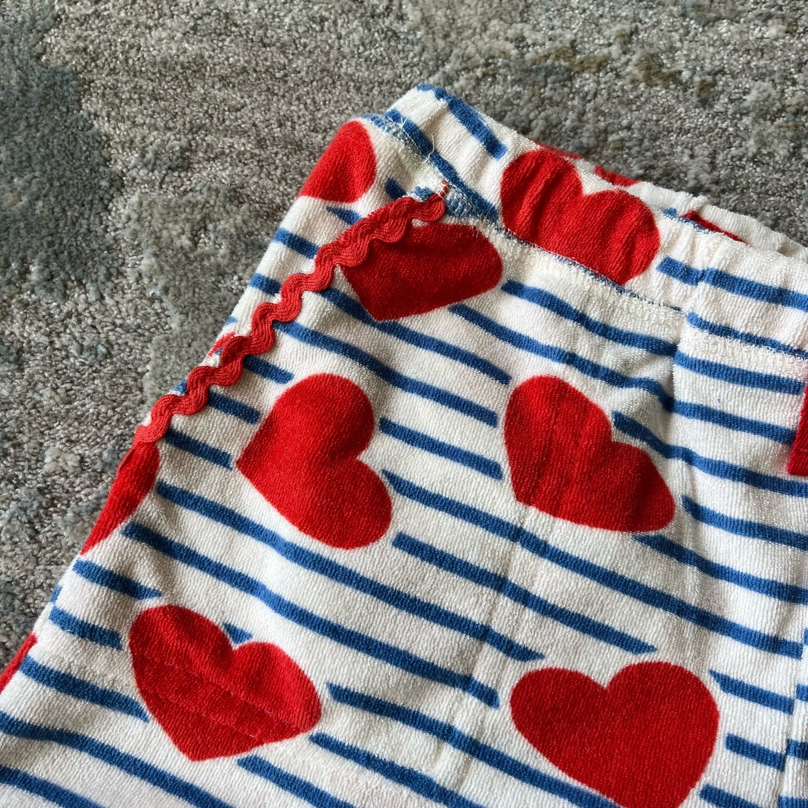 Mini Boden Toweling Heart Print Shorts 12 NWT