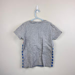 Load image into Gallery viewer, Mini Boden Applique Crocodile Kayak T-Shirt 9-10

