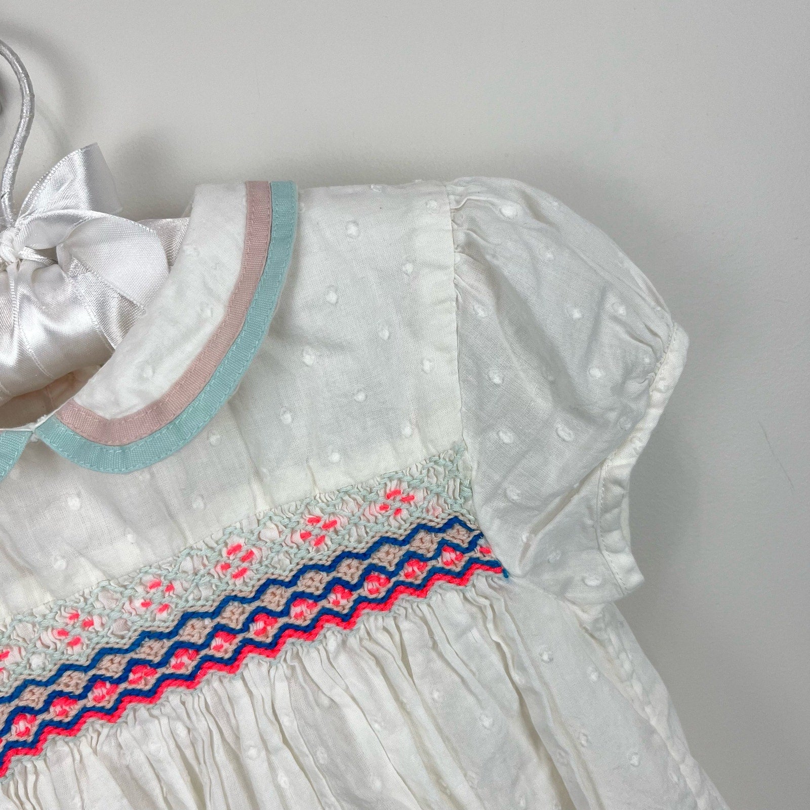 Mini Boden Smocked White Eyelet Dress 3-4