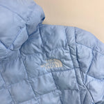 Load image into Gallery viewer, The North Face Girls ThermoBall Hooded Jacket Cornflower Blue M 10
