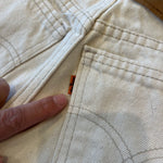Load image into Gallery viewer, Vintage Levi's Ecru 550 Relaxed Fit Slim Orange Tab Jean Shorts 8

