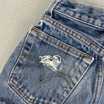 Load image into Gallery viewer, Vintage Levi's 550 Relaxed Fit Cut Off Distressed Jean Shorts 8
