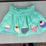 Load image into Gallery viewer, Mini Boden Applique Dessert Skirt 3-4
