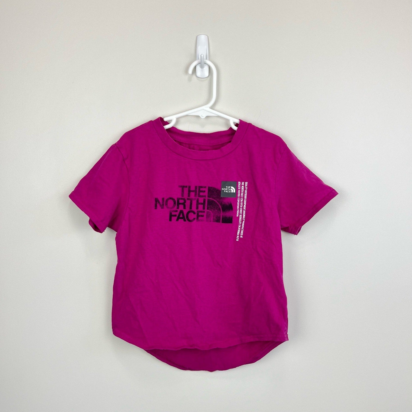 The North Face Girls Magenta T-Shirt Medium 10