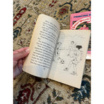 Load image into Gallery viewer, The Sweet Valley Twins Kids 2 Book Lot #11 #15
