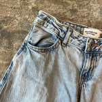 Load image into Gallery viewer, Abercrombie Kids Low Rise Baggy Leg Jeans 9/10 Long
