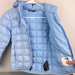 Load image into Gallery viewer, The North Face Girls ThermoBall Hooded Jacket Cornflower Blue M 10
