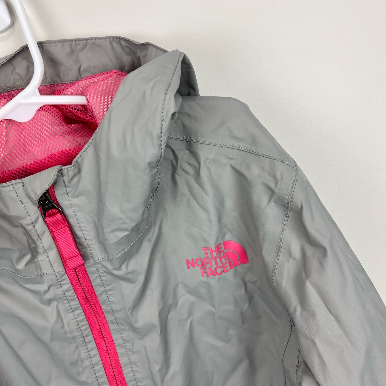 The North Face Girls DryVent Rain Jacket Medium 10/12