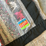 Load image into Gallery viewer, Vintage California Splash Gray Black Pink Gecko Beach Shorts 10-12 USA
