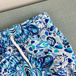 Load image into Gallery viewer, Lilly Pulitzer Junior Capri Trunk Resort White Call My Shell Phone XS
