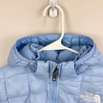 Load image into Gallery viewer, The North Face Girls ThermoBall Hooded Jacket Cornflower Blue M 10
